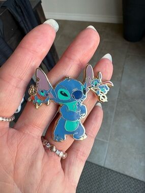 Stitch Enamel Pin Disneyland Paris